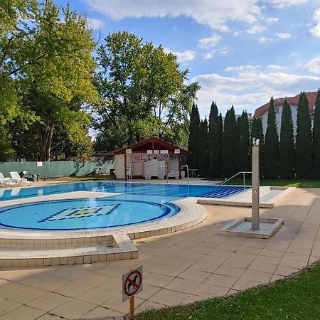 Panoráma Lux Wellness apartman Hajduszoboszlo Exterior foto