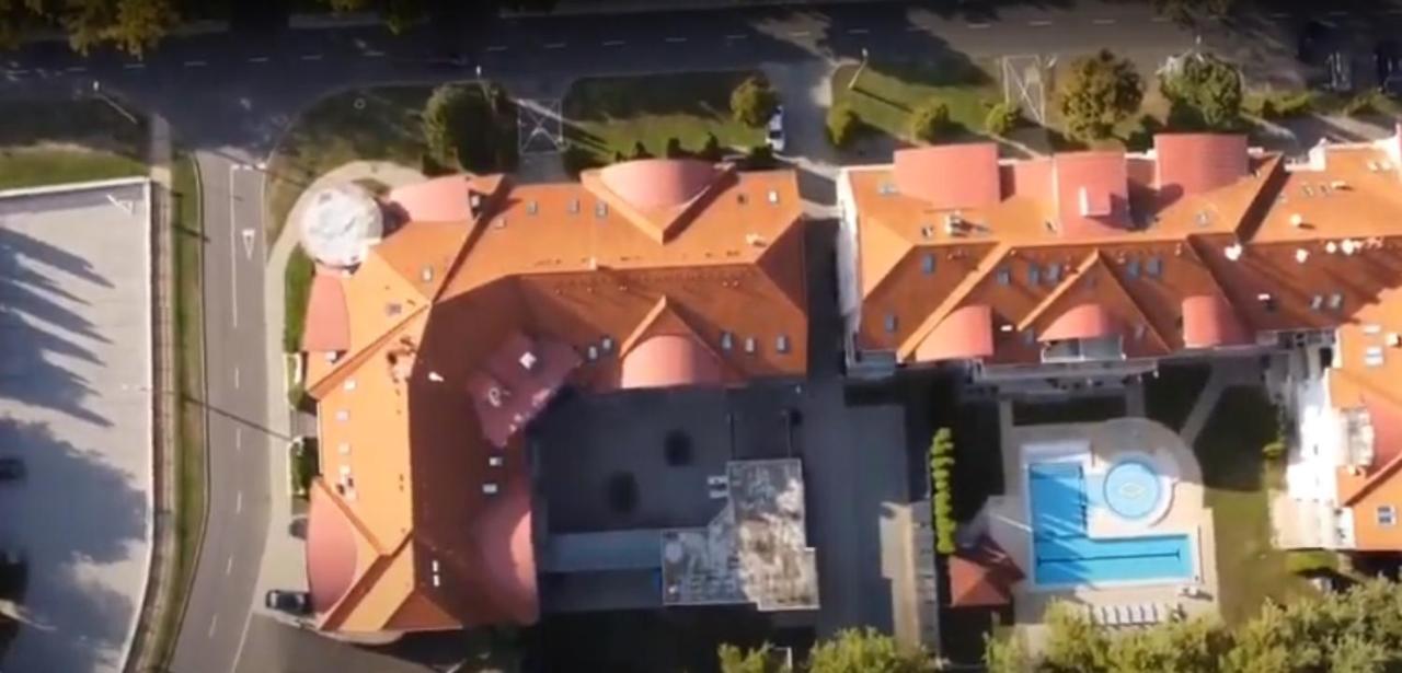 Panoráma Lux Wellness apartman Hajduszoboszlo Exterior foto
