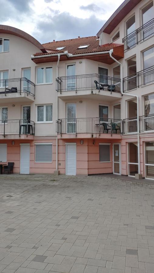 Panoráma Lux Wellness apartman Hajduszoboszlo Exterior foto